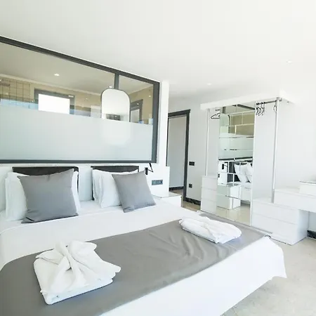 Unlimited 2 Luxury 6 Bedroom Kas